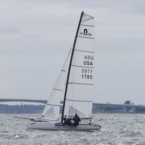 catamaran de sport de régate / double / double trapèze / spinnaker asymétrique