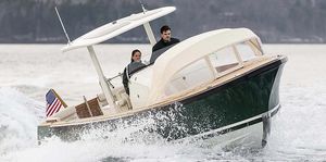 runabout in-bord / à console centrale / en carbone / annexe pour yacht