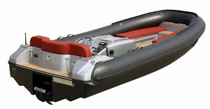 bateau pneumatique hydrojet / semi-rigide / à console centrale / max. 7 personnes
