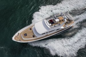 motor-yacht de croisière / pour expédition / à fly / raised pilothouse