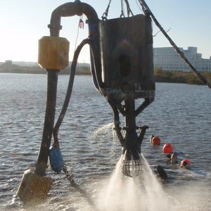 pompe pour navire / de transfert / de dragage / à eau