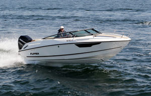 cabin-cruiser hors-bord / open / max. 7 personnes / 3 couchages