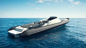 bateau pneumatique in-bord / offshore / semi-rigide