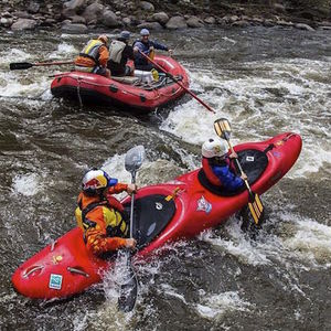kayak rigide / d'eau vive / biplace