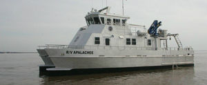 bateau de recherche scientifique