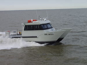 bateau de travail polyvalent catamaran / in-bord
