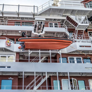 bossoir pour navire / pour bateau de sauvetage / hydraulique / télescopique