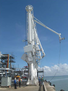 bras de chargement marine contrepoids rotatif