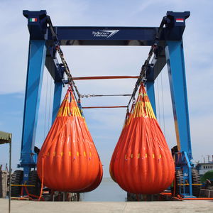 travel lift toutes roues directrices / contrôlé à distance