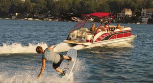 bateau ponton in-bord / de wakeboard