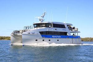 bateau de surveillance catamaran / in-bord / en aluminium