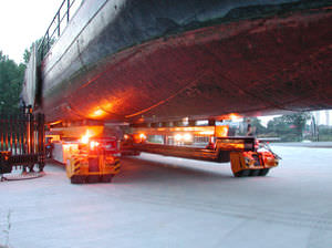 remorque de manutention lourde / pour chantier naval