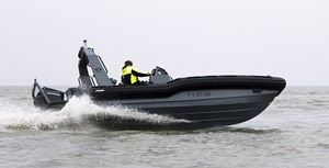 bateau utilitaire / bateau de sauvetage / bateau militaire / hors-bord
