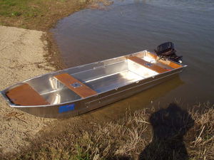 barque pêche / hors-bord / en aluminium / max. 5 personnes