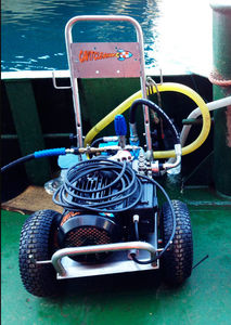 nettoyeur haute pression pour chantier naval / mobile / à moteur électrique / pour carénage à flot