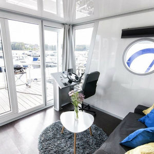bateau maison catamaran / hors-bord / double pont terrasse / max. 4 personnes
