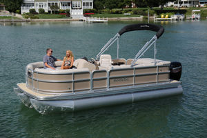 bateau ponton hors-bord / tri-tube / max. 8 personnes