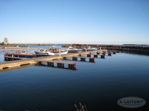 ponton pour port / flottant / d'amarrage / pour marina