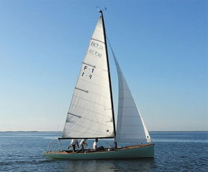 monocoque / de course-croisière / traditionnel / cockpit ouvert