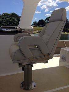 siège pilote / pour bateau / pour yacht / avec accoudoirs