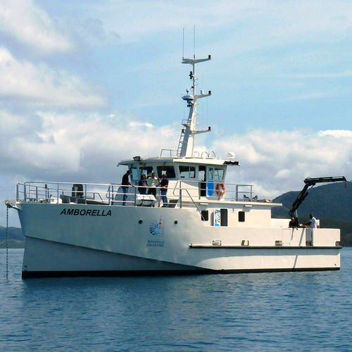 Bateau De P Che Polyvalent Amborella Chantier Naval Delavergne