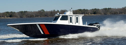 bateau de surveillance (rapide) PB Fountain Powerboats