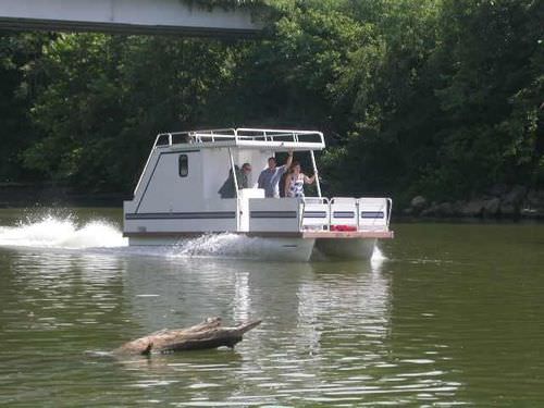 Bateau ponton double pont terrasse PARTY Catamaran Cruiser