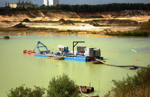 navire sp&eacute;cial : drague suceuse &agrave; d&eacute;sagr&eacute;gateur 870JD Ellicott Dredges