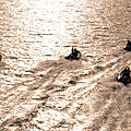 bateau pneumatique hors-bord / à console centrale / semi-rigide - 690 SPORT