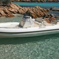 bateau pneumatique in-bord / à console centrale / semi-rigide / bain de soleil - CLUBMAN 26′ EFB