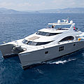 motor-yacht de luxe catamaran / semi-custom - 70 POWER