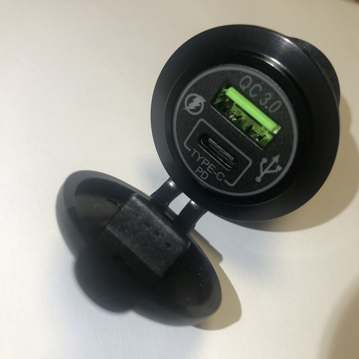 Port USB pour bateau QC3.0 1 boat moorings Co., Ltd.