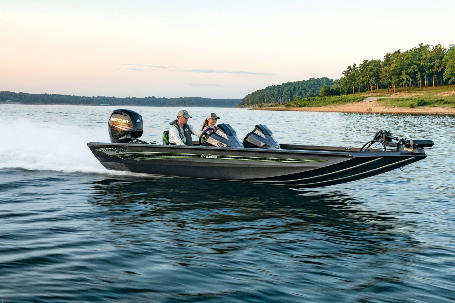 Bass boat hors-bord - RT188 - Ranger Boats - à console latérale / open ...