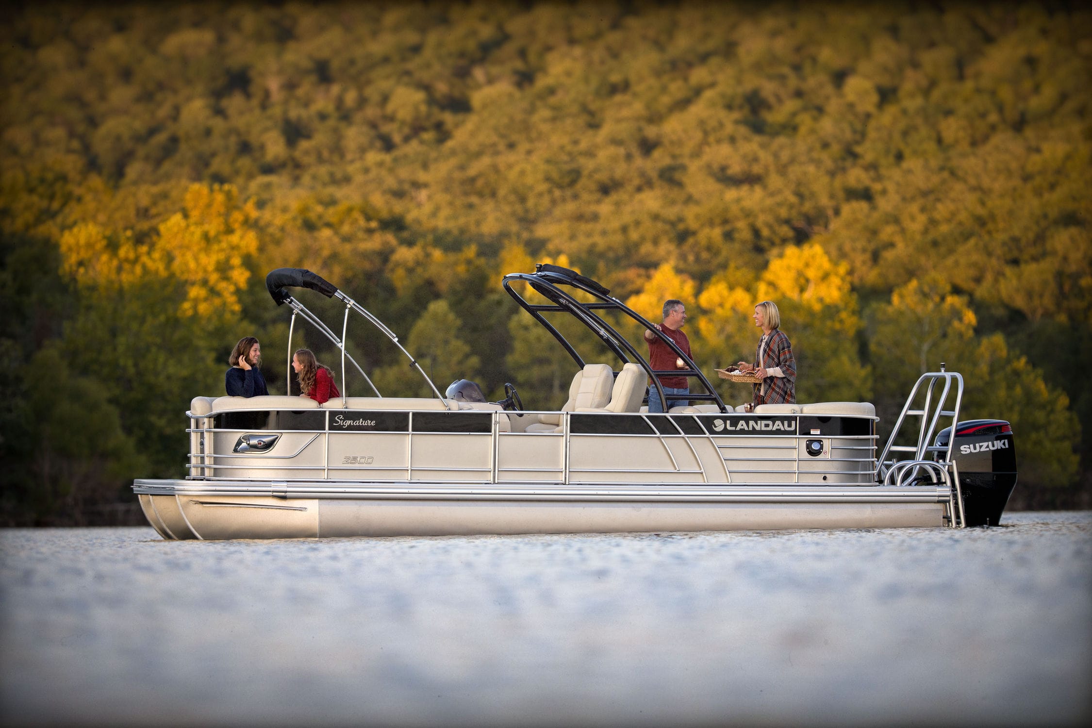 Bateau ponton horsbord Signature 2500 Cruise Landau Boats max. 13 personnes / max. 14