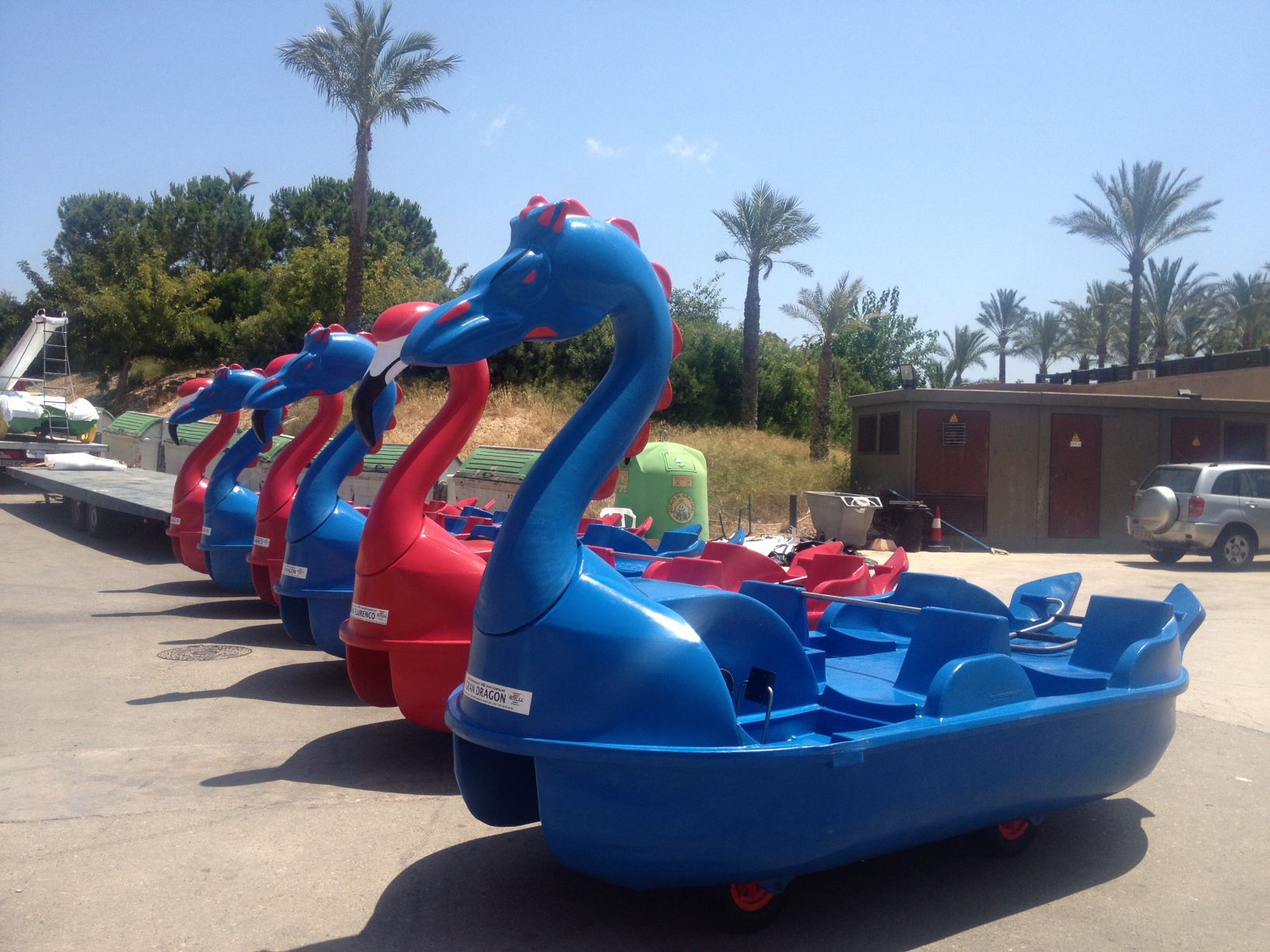 Bateau à pédales 4 places GRAN PEDAL DRAGON AVENTURAS AQUATICAS SL