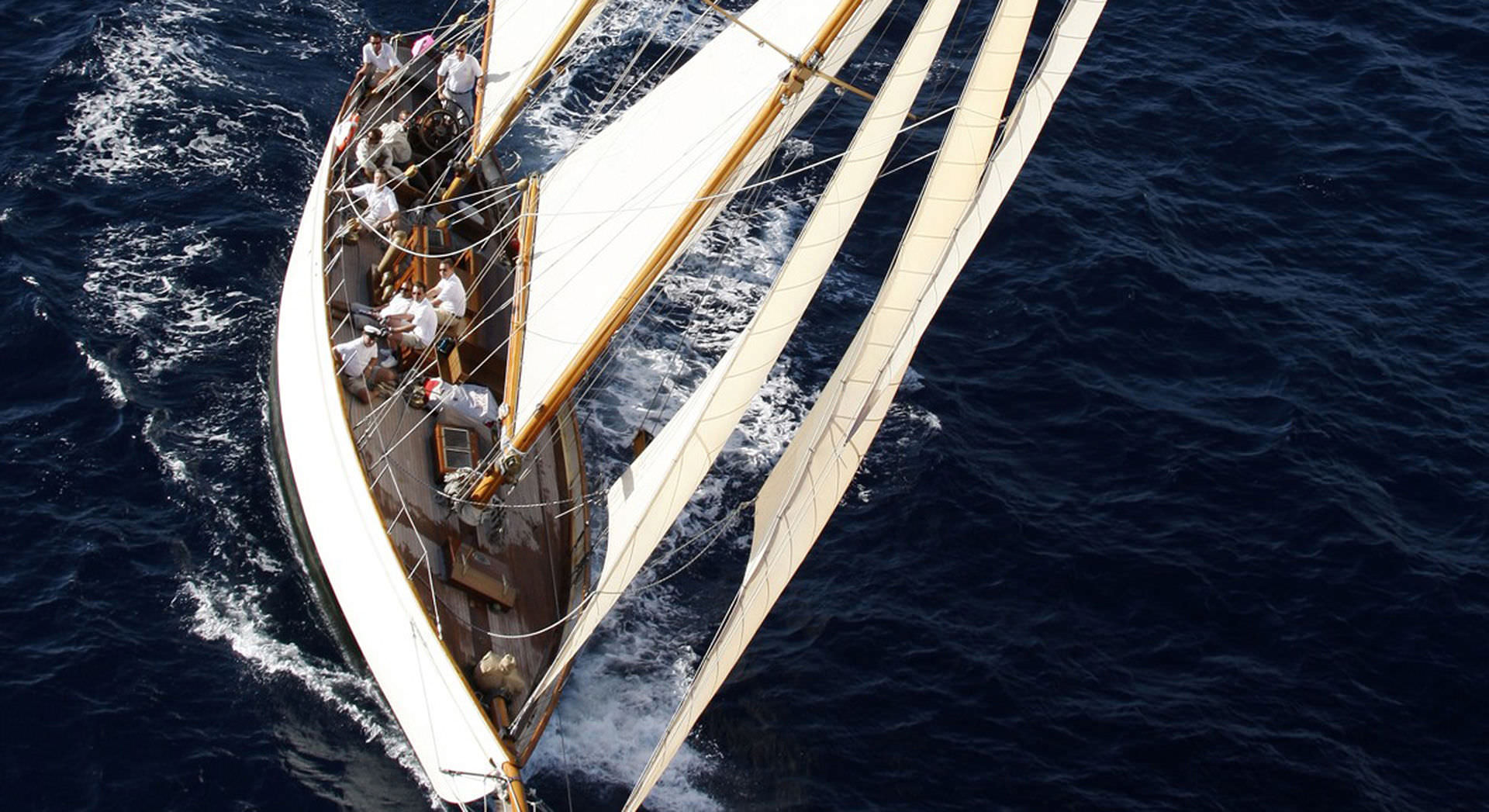 Sailingyacht traditionnel TALISMAN 1920 CONRAD S.A. cockpit ouvert / ketch