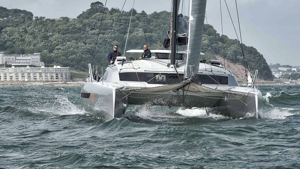 catamaran de course a vendre