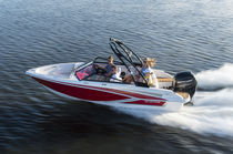 Runabout hors-bord / bow-rider / à double...