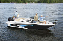 Runabout hors-bord / à double console /...