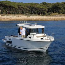 Cabin-cruiser hors-bord / avec timonerie...