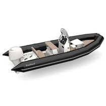 Bateau pneumatique hors-bord / semi-rigide...