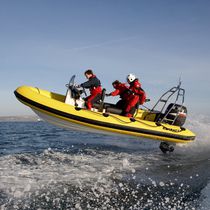 Bateau utilitaire / hors-bord / bateau pneumatique...