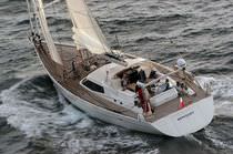 Sailing-yacht de croisière / cockpit central...