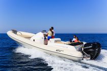 Bateau pneumatique hors-bord / bimoteur...