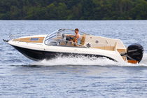 Cabin-cruiser hors-bord / bimoteur / coque...