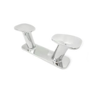 taquet d'amarrage pour bateau