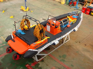 bateau de travail