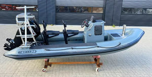 bateau de surveillance 1