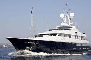 mega-yacht de croisière 1