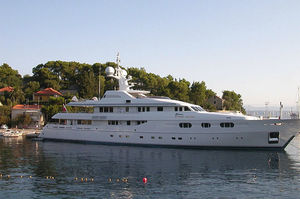 mega-yacht de croisière
